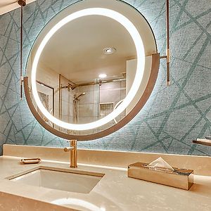 Newly Renovated Atrium Tower Suite 1 King Non-Smoking	